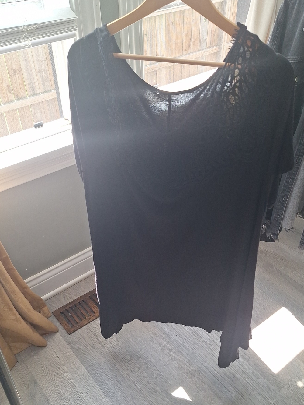 Avenue Black Crochet Yoke Short Sleeve Tunic